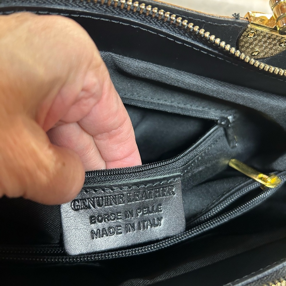 Italian Leather Handbag - Picture 4 of 6